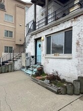 451 E Broadway in Long Beach, NY - Foto de edificio - Building Photo