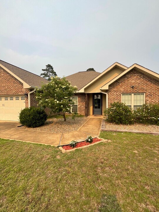 522 Hickory Ridge Rd in Leesville, LA - Building Photo