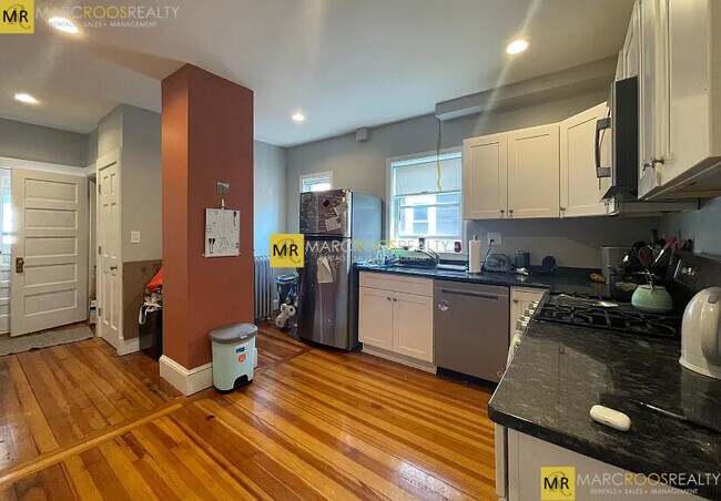23 Berwick Rd in Medford, MA - Building Photo - Building Photo
