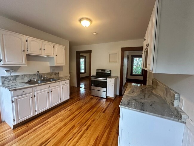 property at 51-51 Simonds St
