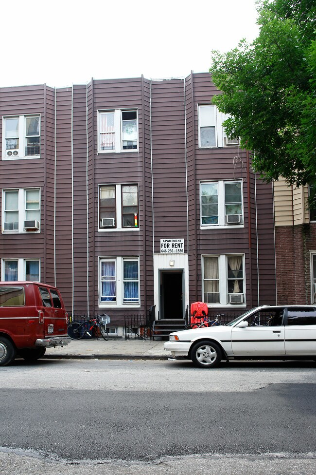 733 6th Ave in Brooklyn, NY - Foto de edificio - Building Photo