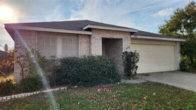 2931 Marco Dr in Grand Prairie, TX - Building Photo - Building Photo