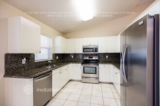 15562 Horseshoe Ln in Ft. Myers, FL - Building Photo - Building Photo