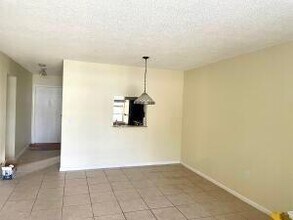 2302 Sunrise Blvd in Fort Pierce, FL - Building Photo - Building Photo