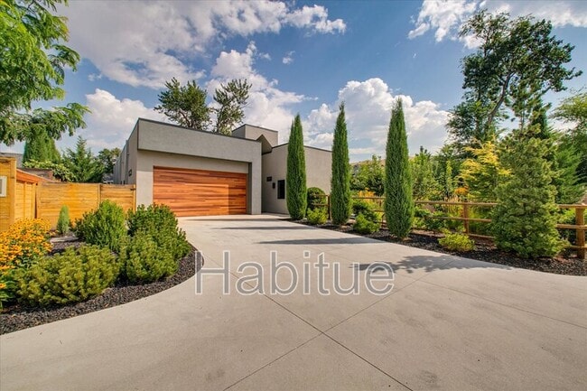 property at 6172 N Pierce Park Ln