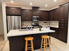 5891 Cadence Ave, Unit Cadence Avenue Home in Dublin, CA - Building Photo - Building Photo