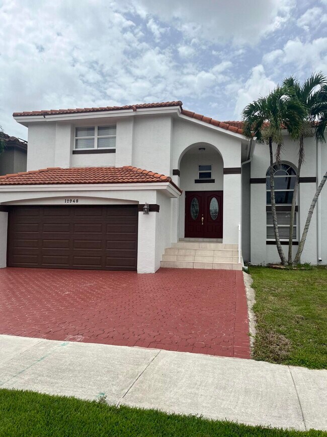 12948 NW 10th St in Miami, FL - Building Photo - Building Photo