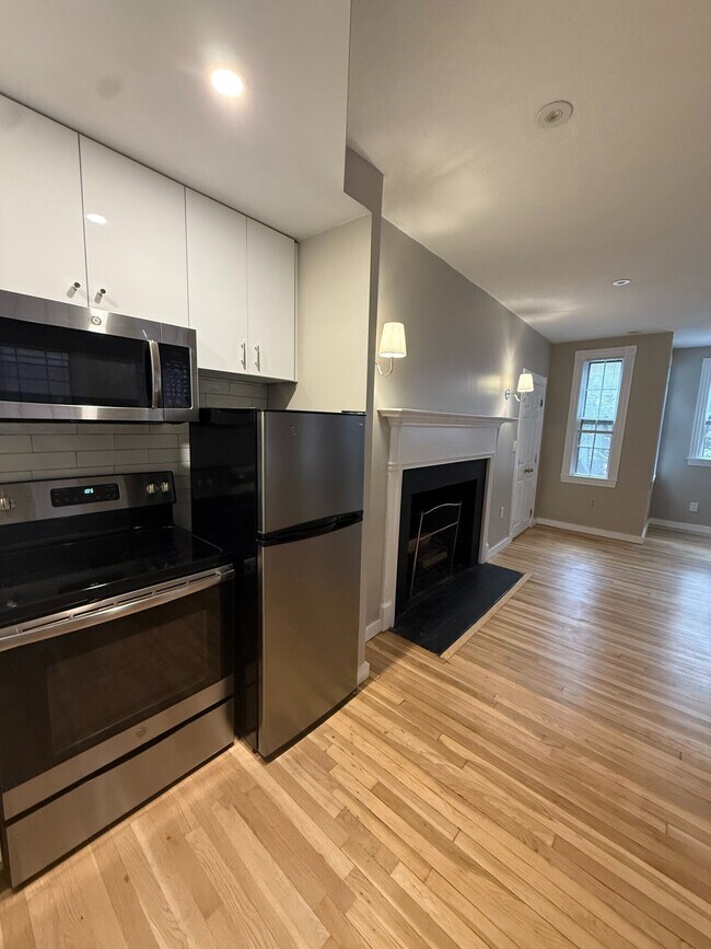 82 Phillips St, Unit 2