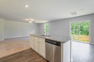 1 Hazelburn Ct in Greensboro, NC - Building Photo - Building Photo