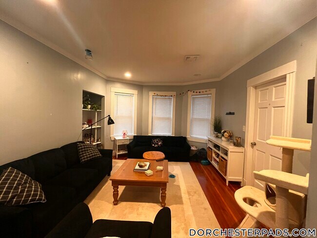 12 Taft St in Boston, MA - Building Photo - Building Photo