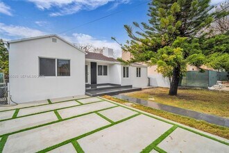 4112 SW 9th Terrace in Miami, FL - Foto de edificio - Building Photo