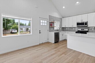 11263 Yakima Ave in Seattle, WA - Building Photo - Building Photo