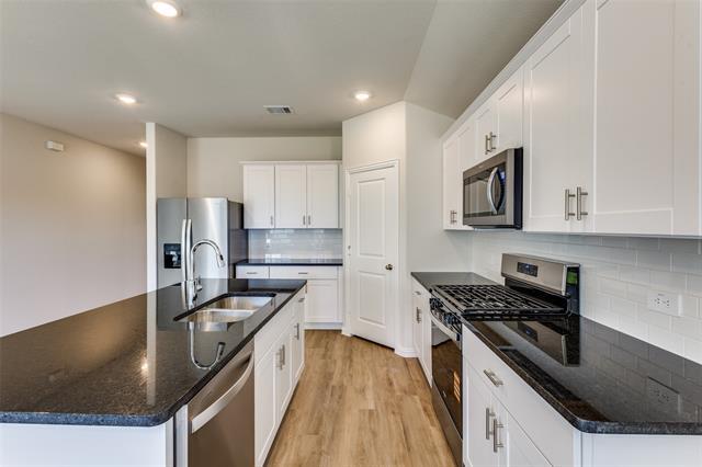 property at 513 Tidal Dr