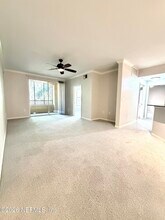 1001 Monument Rd in Jacksonville, FL - Building Photo - Building Photo