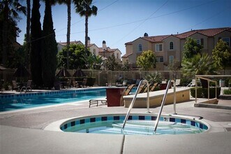 1997 Caminito De La Cruz in Chula Vista, CA - Building Photo - Building Photo