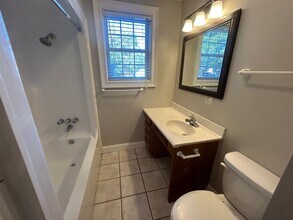 1019 Monticello St in West Columbia, SC - Building Photo - Building Photo