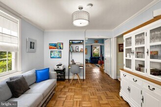 3524 Davenport St NW in Washington, DC - Foto de edificio - Building Photo