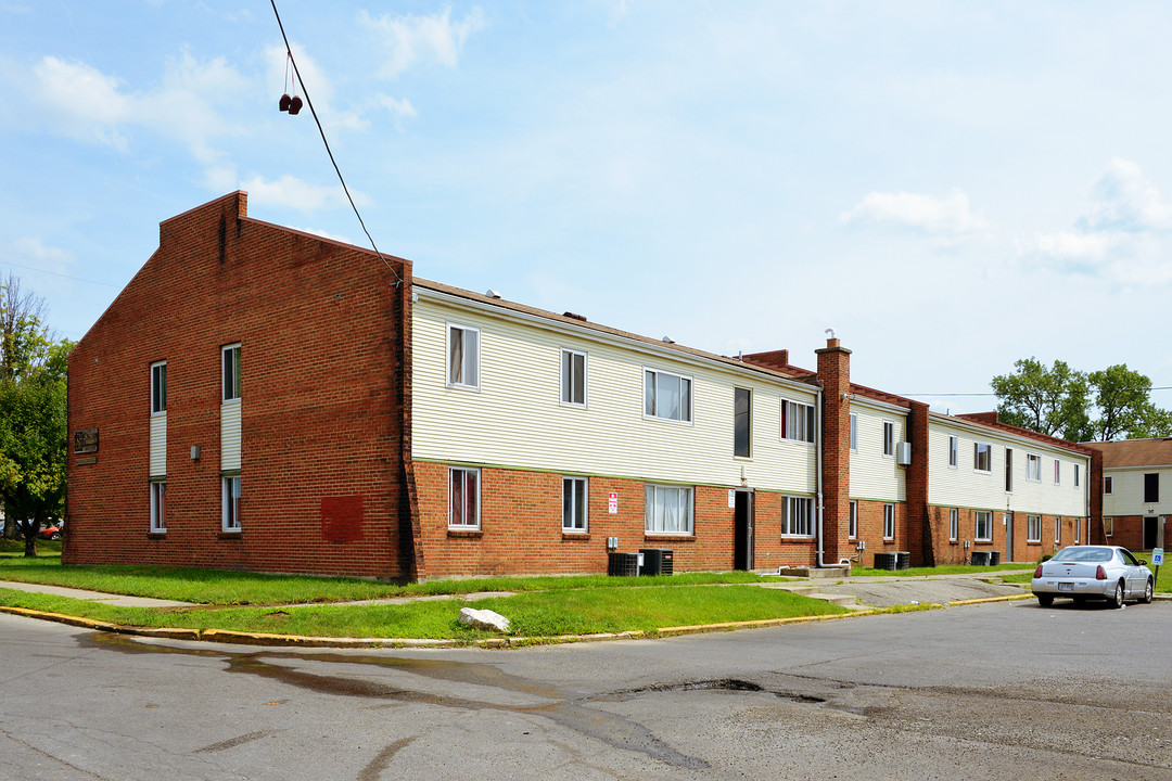 Sunset Hills Apartments in Springfield, OH - Building Photo