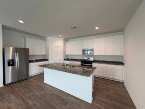 2811 Misty Elm Ln in Rosenberg, TX - Building Photo - Building Photo