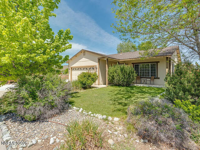 17417 Bear Lake Dr in Reno, NV - Building Photo