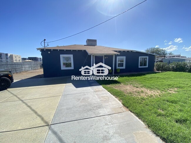 property at 1007 E Elwood St
