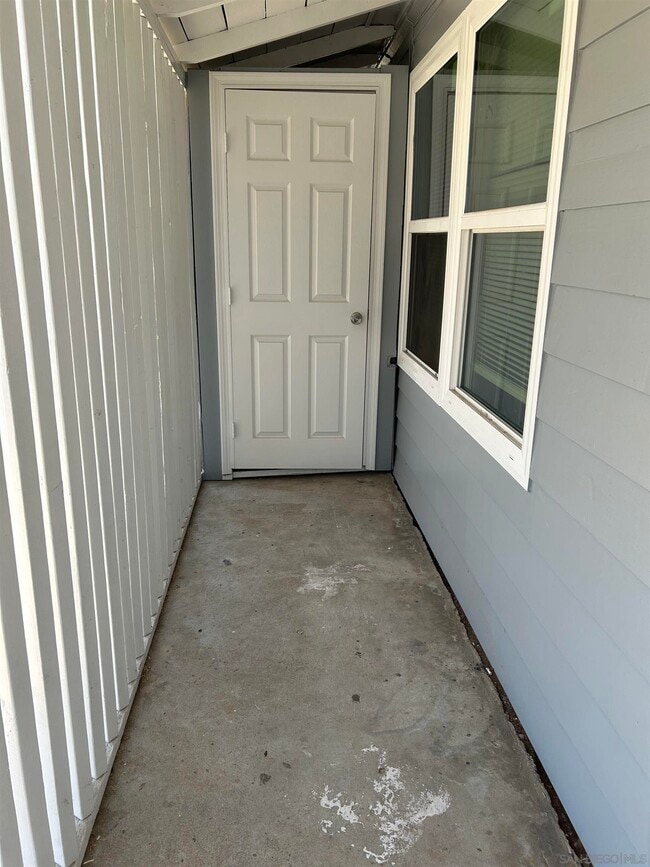 7041 Stanford Ave in La Mesa, CA - Building Photo - Building Photo