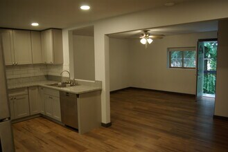 520 W Buena Ventura St in Colorado Springs, CO - Building Photo - Building Photo