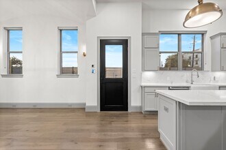 1719 Holman St in Houston, TX - Building Photo - Building Photo