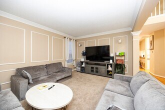 2106 Hunter Pl Ln in Arlington, TX - Building Photo - Building Photo