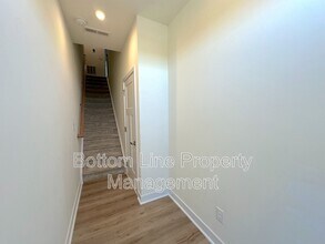 4920 Old Pineville Rd in Charlotte, NC - Building Photo - Building Photo