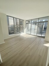 600 N Dearborn St, Unit 812 in Chicago, IL - Building Photo - Building Photo