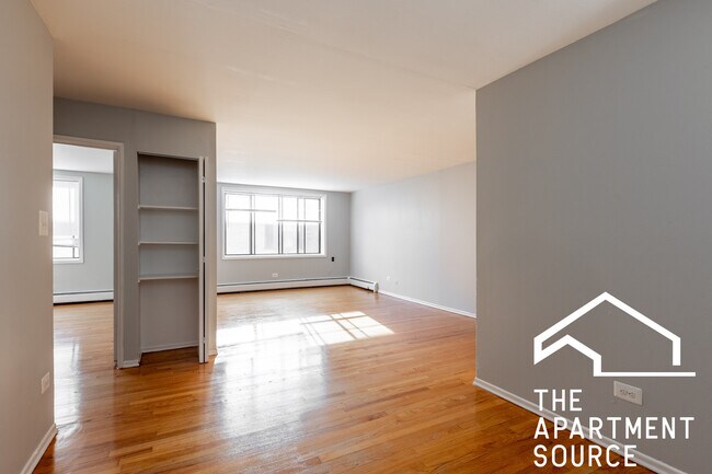 1525 W Morse Ave, Unit 214 in Chicago, IL - Building Photo - Building Photo