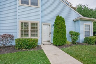 413 Atlanta Court, Unit 413 in Sewell, NJ - Building Photo - Building Photo