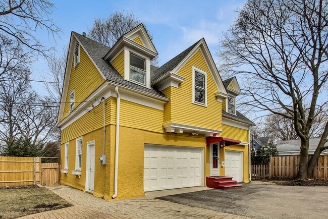 1327 Church St in Evanston, IL - Building Photo - Building Photo