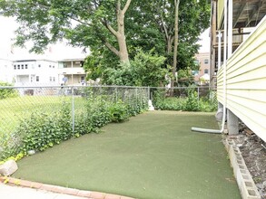 54 Lambert St, Unit 1 in Medford, MA - Building Photo - Building Photo