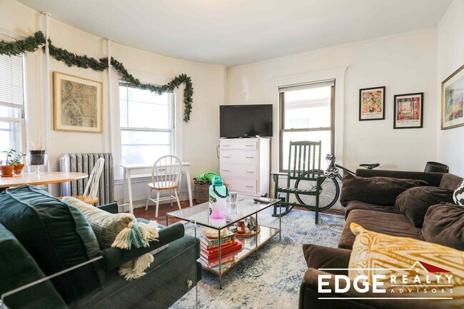 57 Oak Square Ave, Unit 1