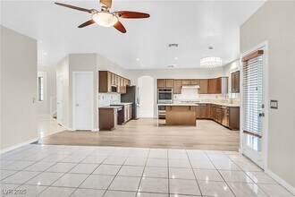 3068 Rabitto Ct in Las Vegas, NV - Foto de edificio - Building Photo