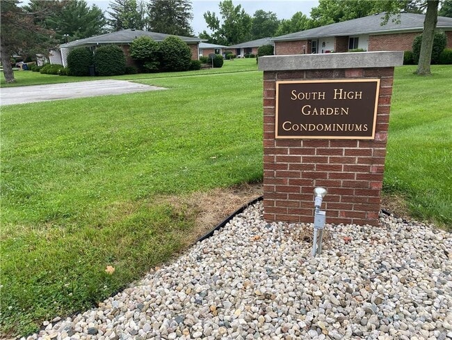 property at 947 W McKay Rd