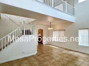 12300 Primavera Way in Victorville, CA - Building Photo - Building Photo