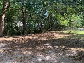 111 Cannon Dr, Unit 111 Cannon Drive in Hartsville, SC - Foto de edificio - Building Photo