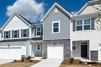 2051 Caen St in Raleigh, NC - Building Photo - Building Photo