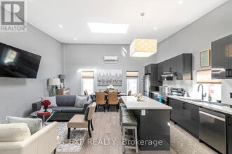5848-5848 Ferry St in Niagara Falls, ON - Building Photo - Building Photo