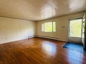 4021 Portman Ave in Pittsburgh, PA - Foto de edificio - Building Photo