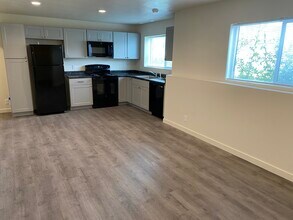 2817 S 1150 W, Unit 2817 B in Nibley, UT - Building Photo - Building Photo
