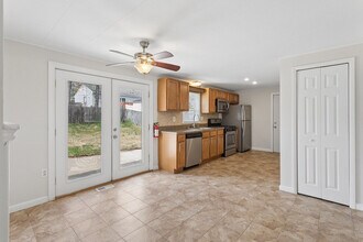 30 Girard Ave in Gloucester Township, NJ - Building Photo - Building Photo