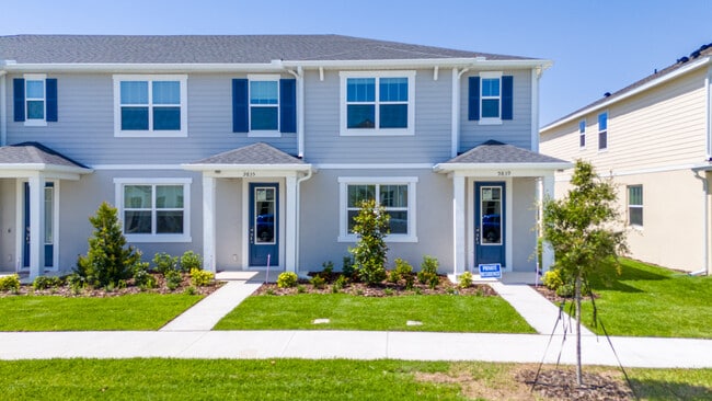 9839 Walkway Dr in Orlando, FL - Building Photo - Building Photo