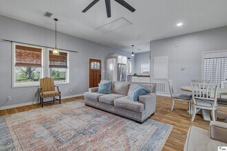 6391 Paulette Pipes Rd in Collinston, LA - Building Photo - Building Photo