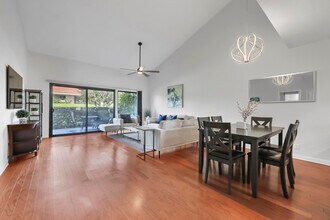 166 Wimbledon Ct in Palm Desert, CA - Building Photo - Building Photo