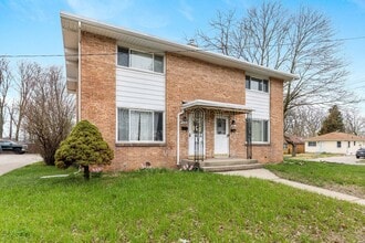 841 Houseman Ave NE in Grand Rapids, MI - Building Photo - Building Photo