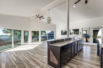 4012 Tennis Club Rd in The Colony, TX - Foto de edificio - Building Photo